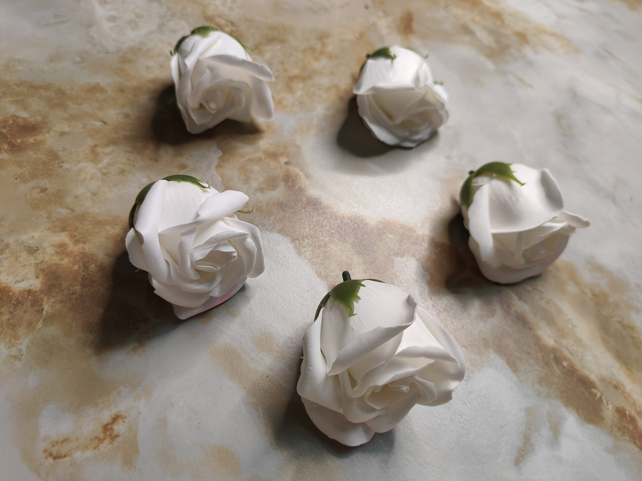 Scented Flowers white pack of 5