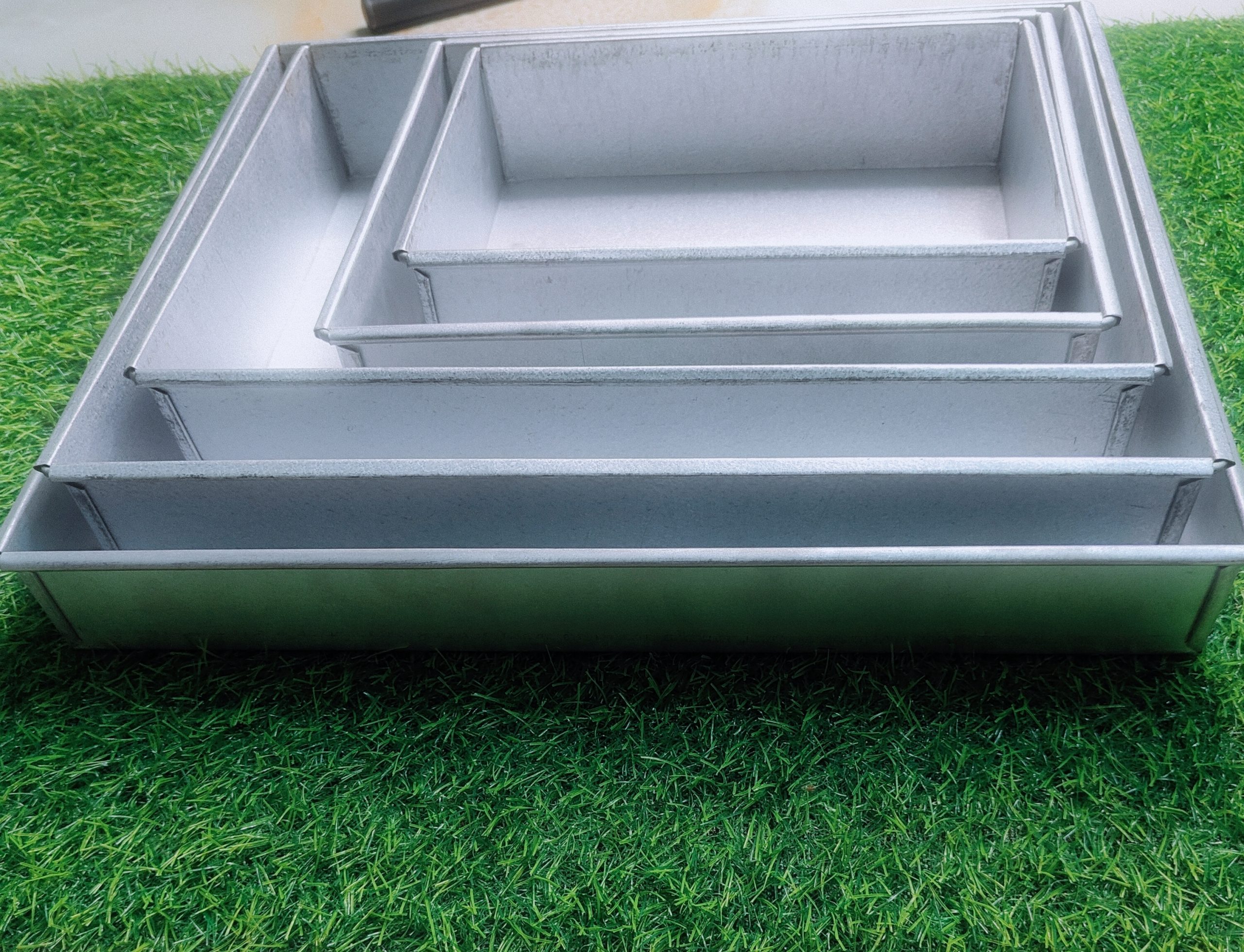 Aluminium Rectangle Brownie Tray 2.5 Inch Height